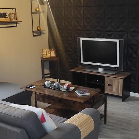 Petite Maison Cosy En Duplex Eguelshardt Exterior foto